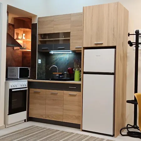 στο κέντρο της θήβας