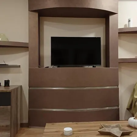 στο κέντρο της θήβας Διαμέρισμα *